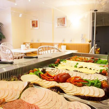 Trip Inn Hotel Ariane Кельн Екстер'єр фото