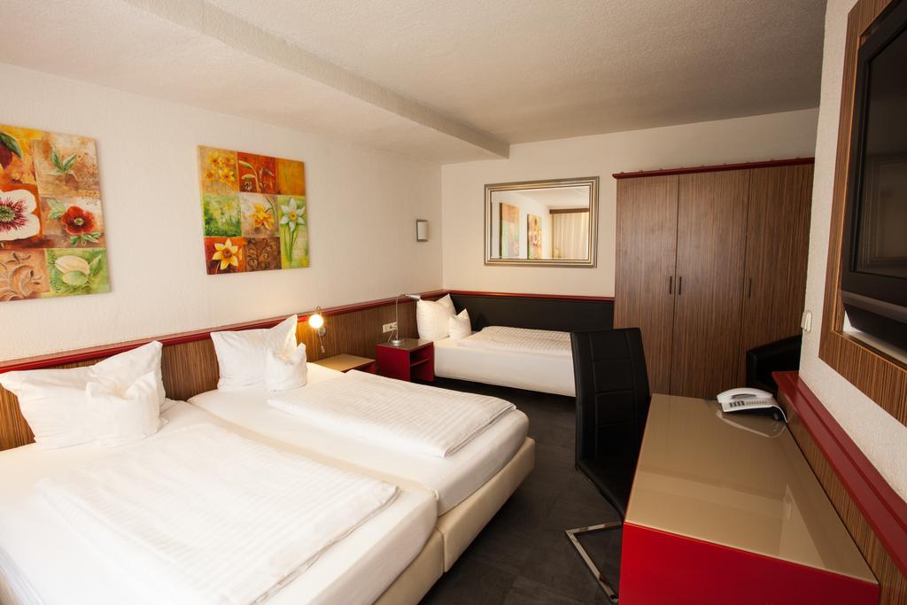 Trip Inn Hotel Ariane Кельн Номер фото