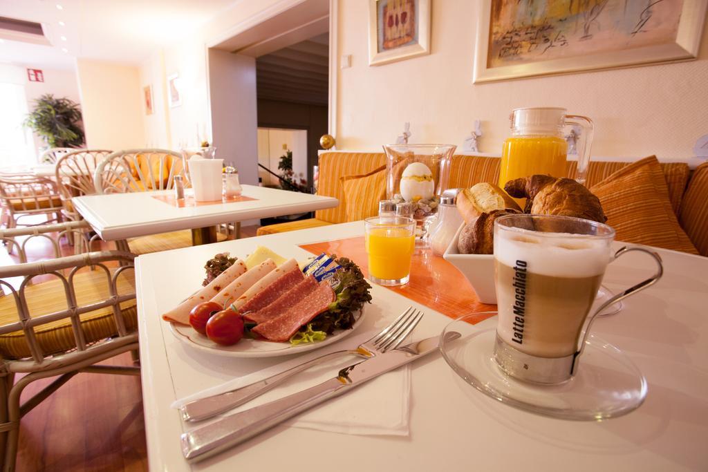Trip Inn Hotel Ariane Кельн Номер фото