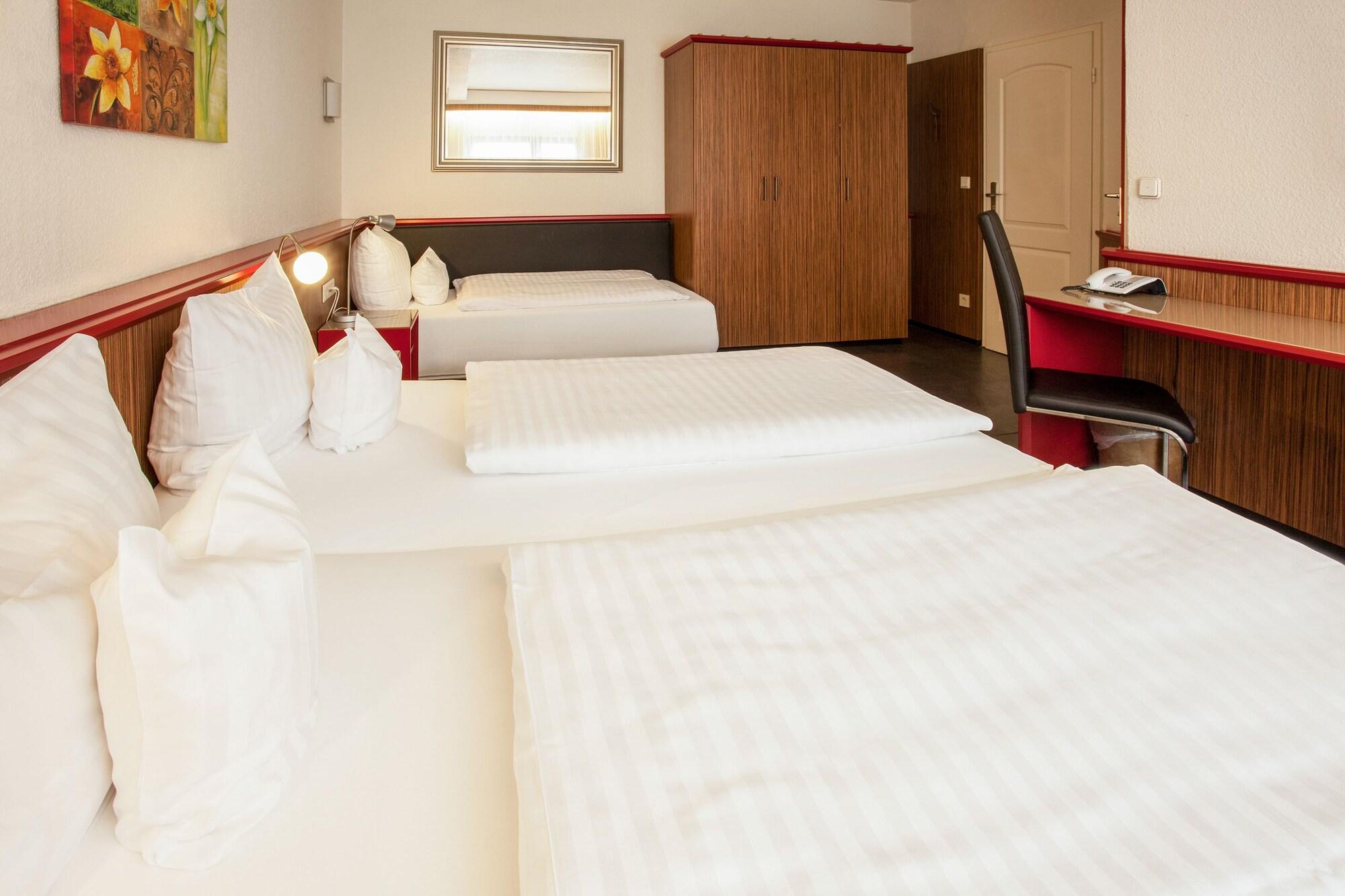 Trip Inn Hotel Ariane Кельн Екстер'єр фото
