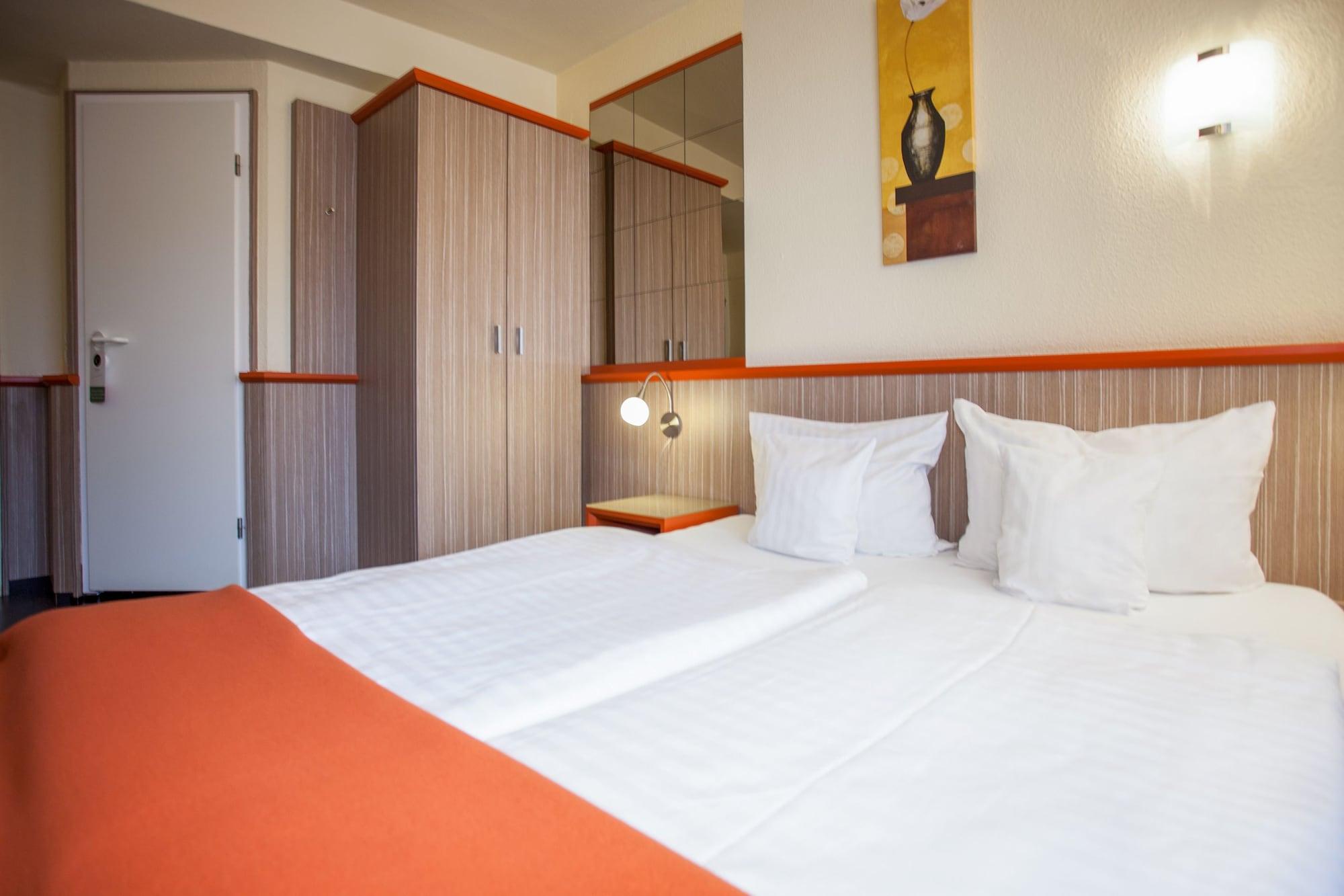 Trip Inn Hotel Ariane Кельн Екстер'єр фото